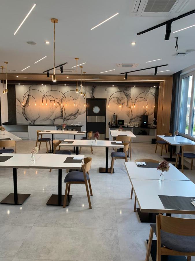 Hotel Coliber Klobuck Luaran gambar