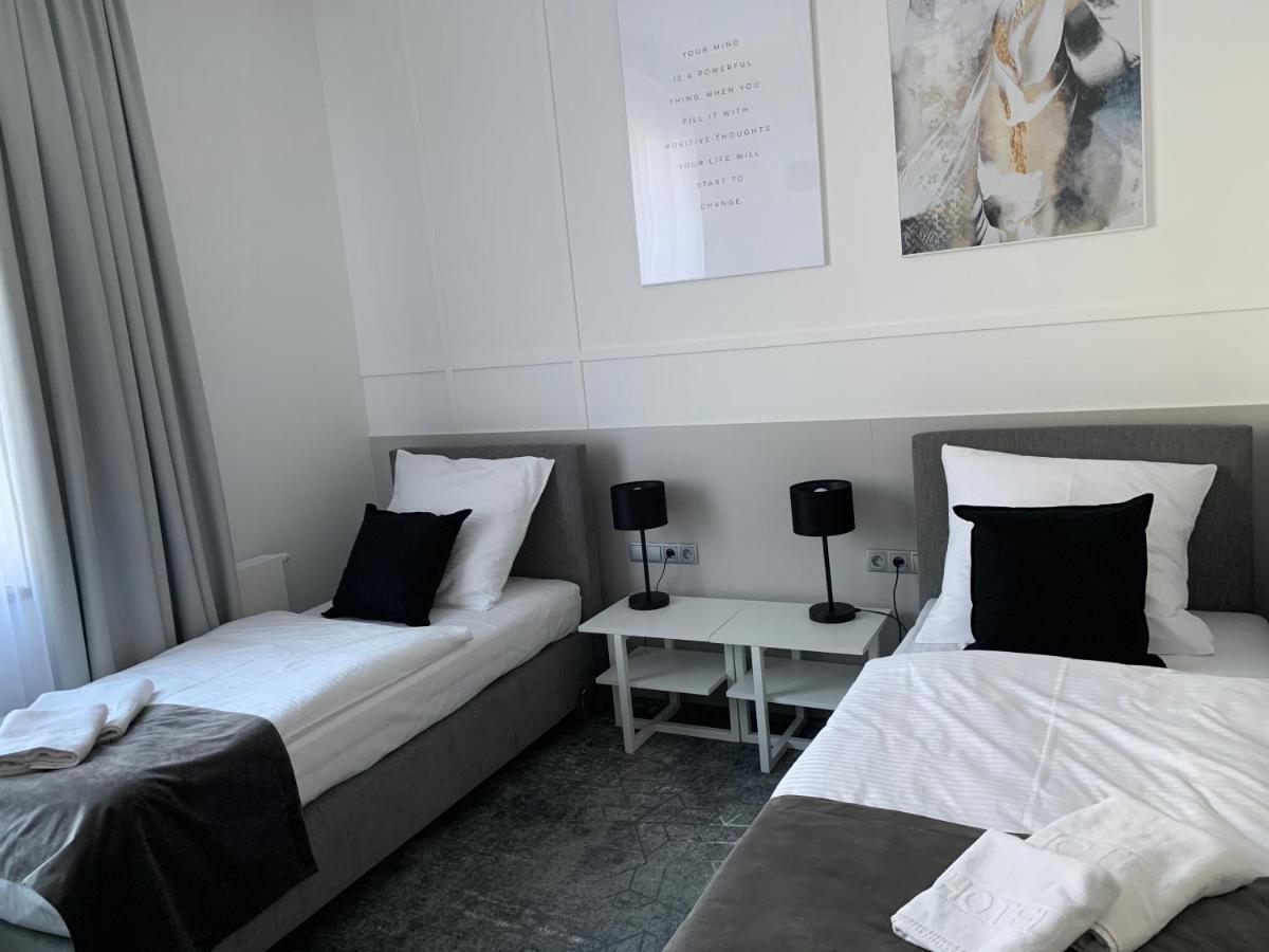 Hotel Coliber Klobuck Luaran gambar
